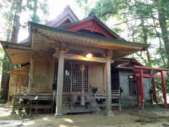 本堂正面